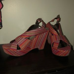 Crown Vintage platform sandals